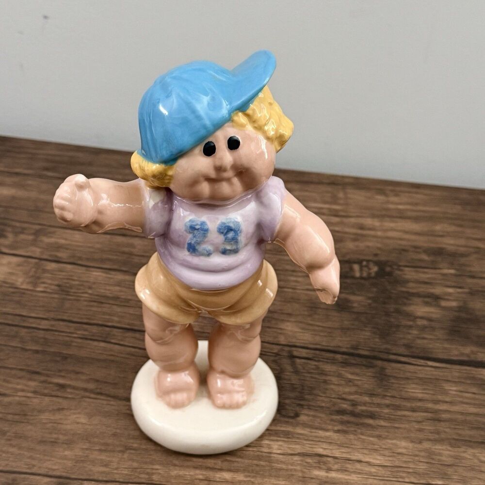 Vintage Cabbage Patch Kids | Girl | Softball | Purple Shirt | Blue Hat | 8.5x3.5 - Picture 3 of 12